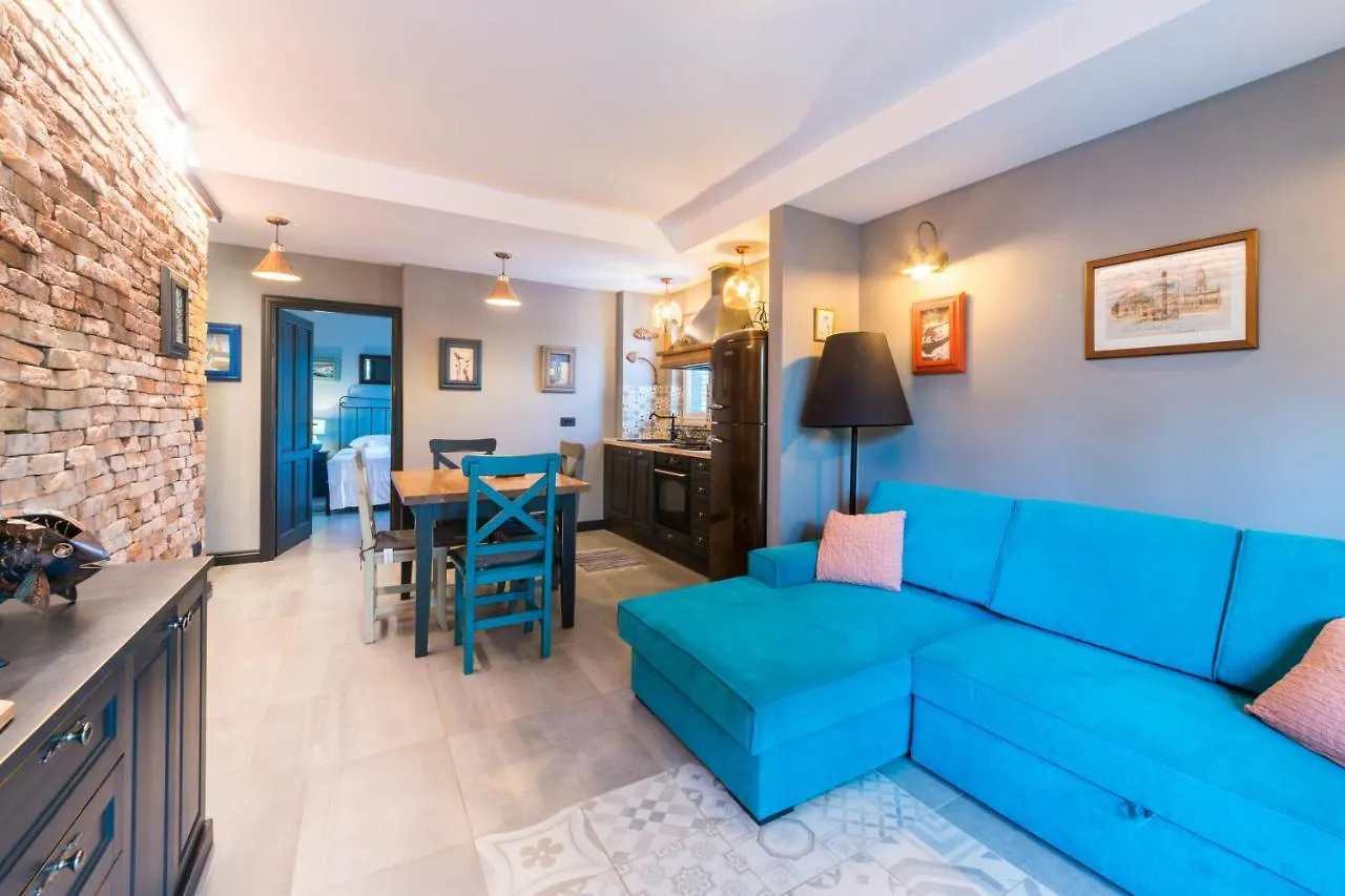 Apartment Lara Zaton  Croatia